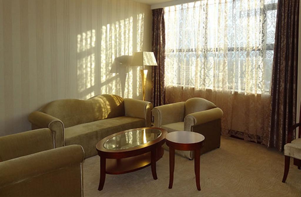President Hotel At Umodzi Park Lilongwe Eksteriør bilde
