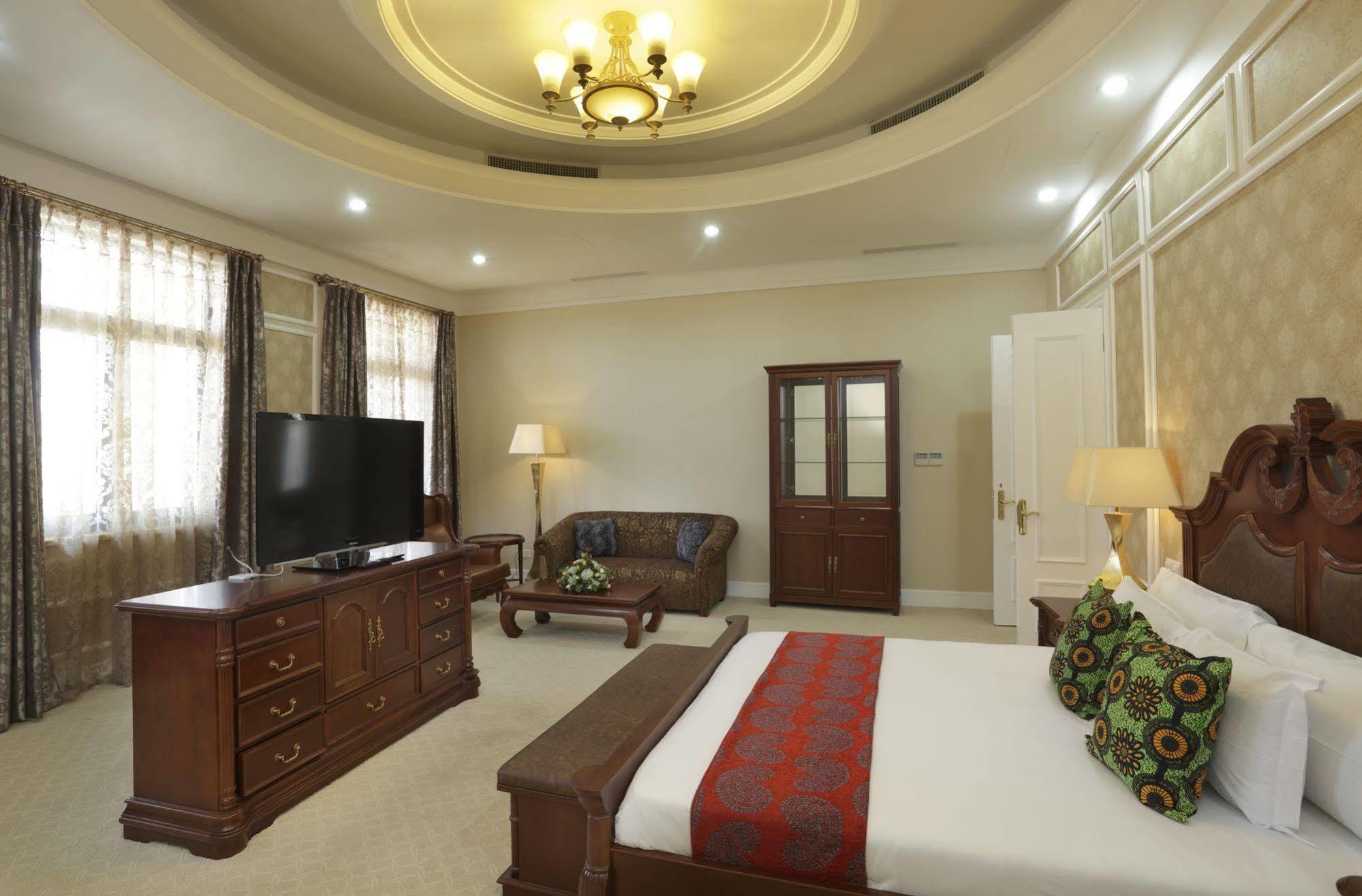 President Hotel At Umodzi Park Lilongwe Eksteriør bilde